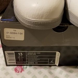 Jordan Sky High Retro Low